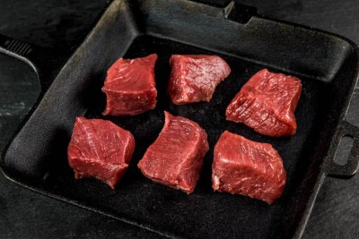 Свинина ошеек на шашлык 1 кг - купить в Варнях